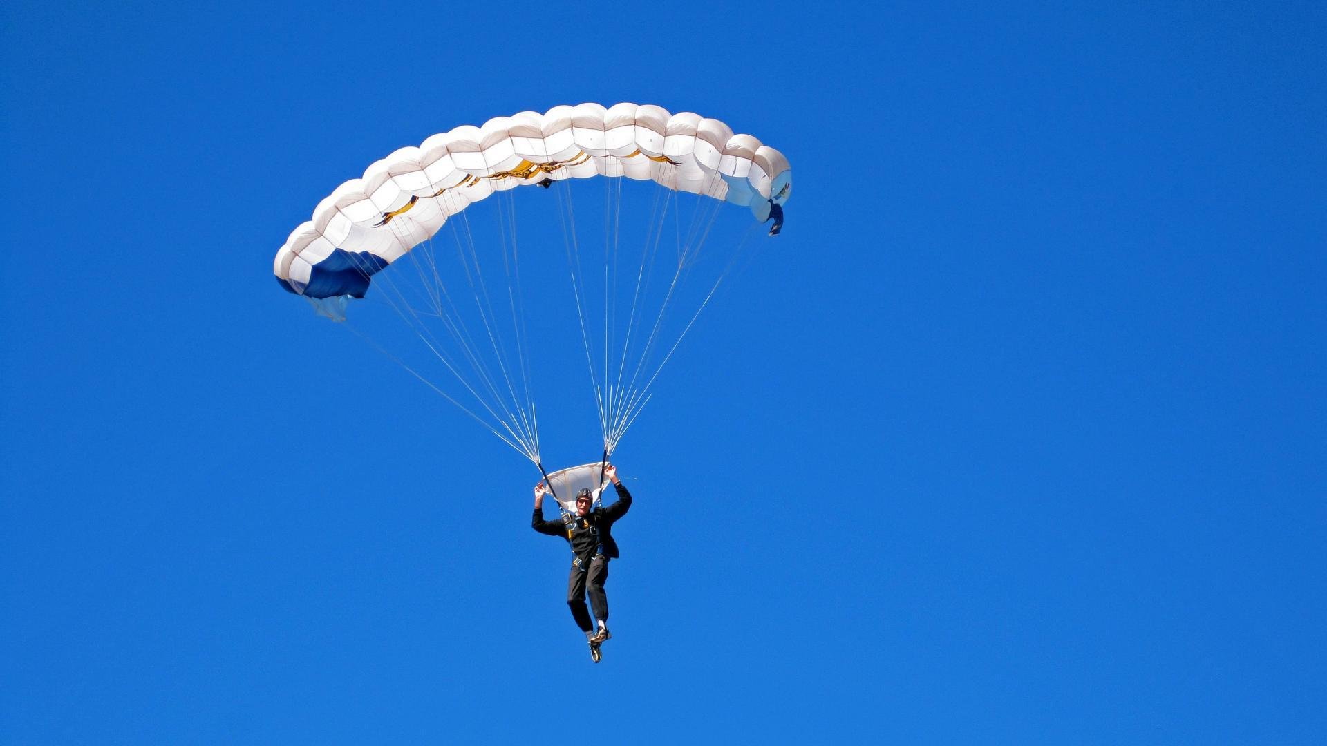 篮球训练营引入创新体能训练方案，篮球训练营运营模式